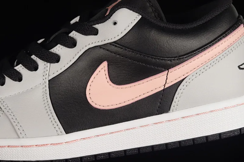All categories Air Jordan Jordan series basketball shoes Air Jordan 1 Low G version pure original Air Jordan 1 Low AJ1 Joe 1 white black pink sports culture basketball shoes 553558-062